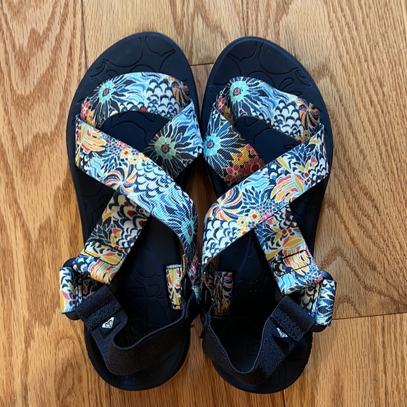 Roxy sandals with Liberty pattern - Picture 2 of 2